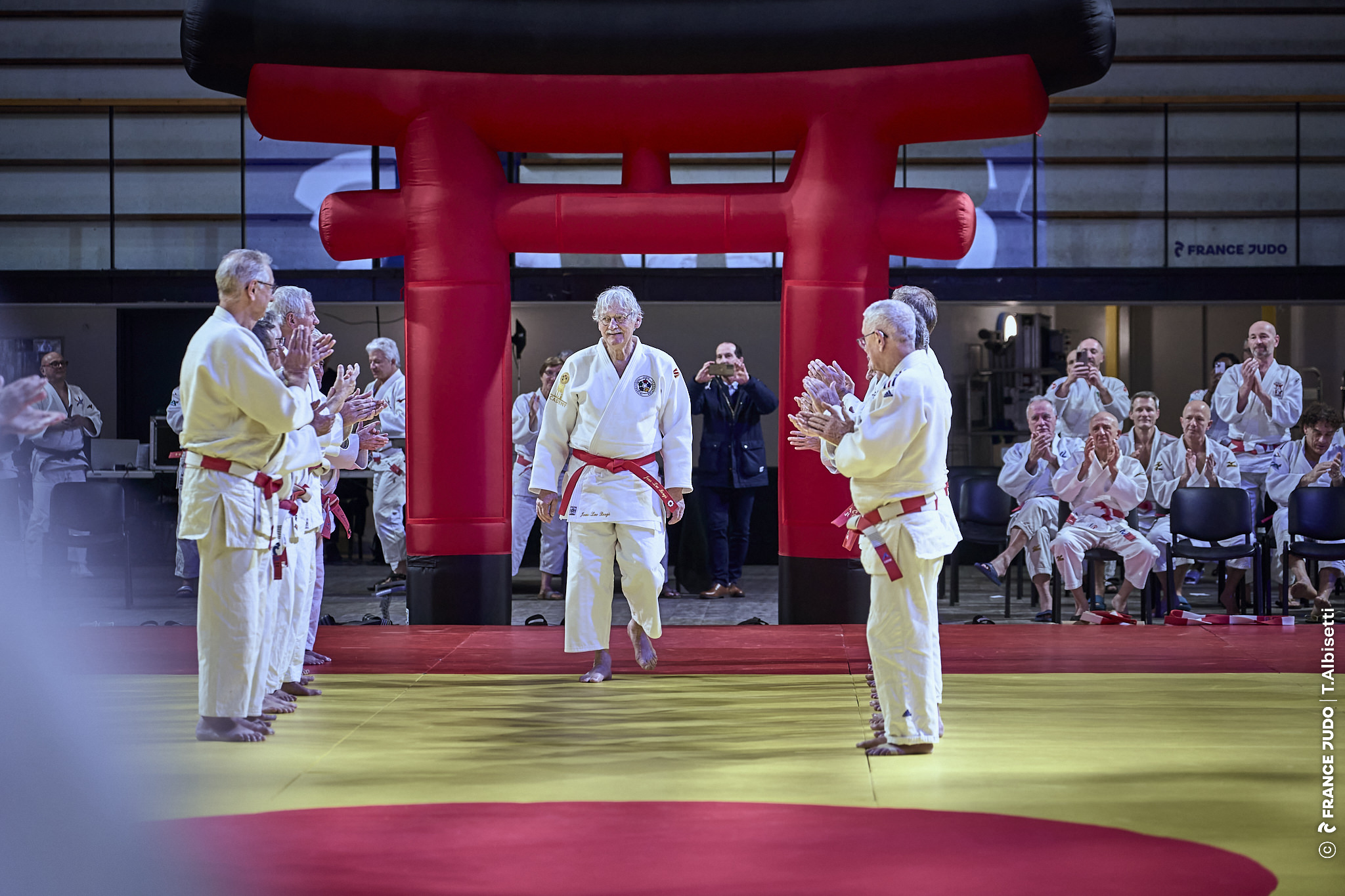 Kagami Biraki 2025 les hauts gradés rassemblés au Dojo de Paris