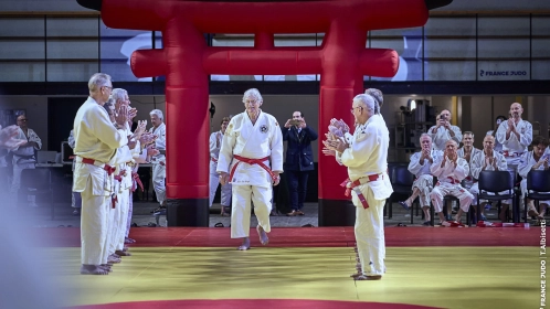 Kagami Biraki 2025 : les hauts gradés rassemblés au Dojo de Paris