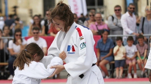 Du judo sur le Pont des Arts !